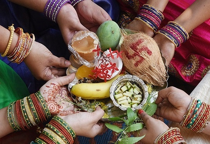 Gaiety marks Ugadi celebrations across Telangana, Andhra Pradesh | Gaiety marks Ugadi celebrations across Telangana, Andhra Pradesh Gaiety marks Ugadi celebrations across Telangana, Andhra Pradesh | Gaiety marks Ugadi celebrations across Telangana, Andhra Pradesh