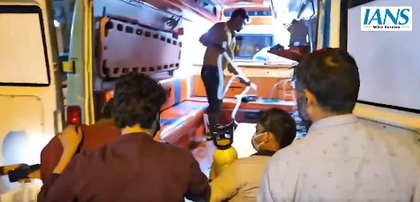Fire breaks out at hospital in Delhi's Laxmi Nagar, no casualties reported | Fire breaks out at hospital in Delhi's Laxmi Nagar, no casualties reported Fire breaks out at hospital in Delhi's Laxmi Nagar, no casualties reported | Fire breaks out at hospital in Delhi's Laxmi Nagar, no casualties reported