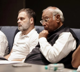 Gujarat to host AICC national convention after 64 years | Gujarat to host AICC national convention after 64 years Gujarat to host AICC national convention after 64 years | Gujarat to host AICC national convention after 64 years