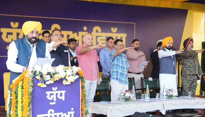 Kejriwal urges youth in Punjab to support war against drugs | Kejriwal urges youth in Punjab to support war against drugs Kejriwal urges youth in Punjab to support war against drugs | Kejriwal urges youth in Punjab to support war against drugs