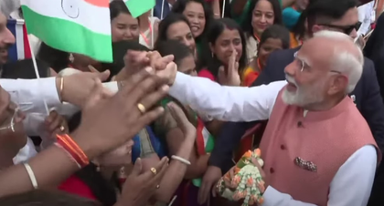 PM Modi arrives in Bangkok to enthusiastic welcome by Indian diaspora | PM Modi arrives in Bangkok to enthusiastic welcome by Indian diaspora PM Modi arrives in Bangkok to enthusiastic welcome by Indian diaspora | PM Modi arrives in Bangkok to enthusiastic welcome by Indian diaspora