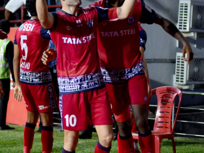 ISL 2024-25: Hernandez' injury-time winner gives Jamshedpur 2-1 edge over Mohun Bagan | ISL 2024-25: Hernandez' injury-time winner gives Jamshedpur 2-1 edge over Mohun Bagan