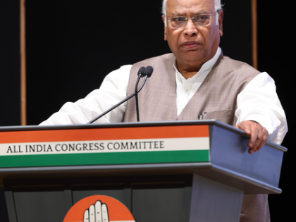 Strengthening Congress at the grassroots: Kharge vows to fight BJP-RSS 'divisive' politics at district unit chiefs' meeting | Strengthening Congress at the grassroots: Kharge vows to fight BJP-RSS 'divisive' politics at district unit chiefs' meeting Strengthening Congress at the grassroots: Kharge vows to fight BJP-RSS 'divisive' politics at district unit chiefs' meeting | Strengthening Congress at the grassroots: Kharge vows to fight BJP-RSS 'divisive' politics at district unit chiefs' meeting