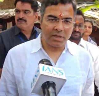 Good news for Delhi: Minister Parvesh Sharma ahead of Ayushman Bharat scheme launch | Good news for Delhi: Minister Parvesh Sharma ahead of Ayushman Bharat scheme launch Good news for Delhi: Minister Parvesh Sharma ahead of Ayushman Bharat scheme launch | Good news for Delhi: Minister Parvesh Sharma ahead of Ayushman Bharat scheme launch