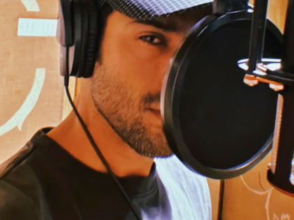 Pulkit Samrat kick-starts the dubbing for the ‘Suswagatam Khushamadeed' | Pulkit Samrat kick-starts the dubbing for the ‘Suswagatam Khushamadeed' Pulkit Samrat kick-starts the dubbing for the ‘Suswagatam Khushamadeed' | Pulkit Samrat kick-starts the dubbing for the ‘Suswagatam Khushamadeed'