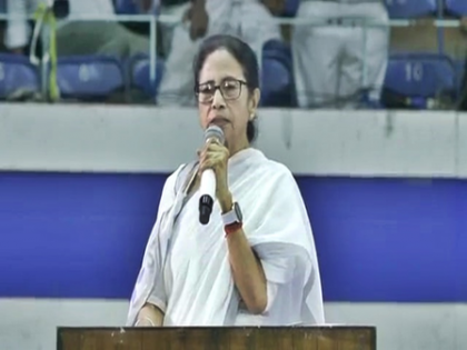 CM Mamata Banerjee doubts ‘game' behind SC verdict on Bengal school job case | CM Mamata Banerjee doubts ‘game' behind SC verdict on Bengal school job case CM Mamata Banerjee doubts ‘game' behind SC verdict on Bengal school job case | CM Mamata Banerjee doubts ‘game' behind SC verdict on Bengal school job case