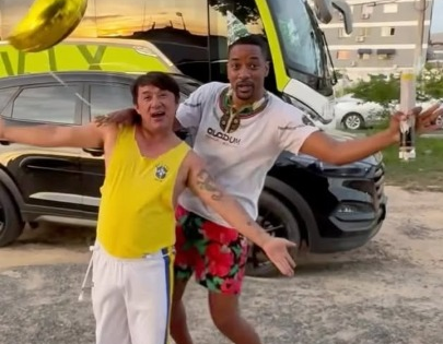 Balloons, poppers and cupcake: Will Smith celebrates Jackie Chan’s 71st b’day | Balloons, poppers and cupcake: Will Smith celebrates Jackie Chan’s 71st b’day Balloons, poppers and cupcake: Will Smith celebrates Jackie Chan’s 71st b’day | Balloons, poppers and cupcake: Will Smith celebrates Jackie Chan’s 71st b’day