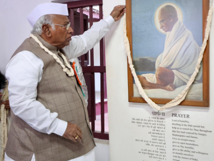 Kharge pays tribute to Gujarat’s legacy in nation-building, Gandhi and Sardar Patel’s vision | Kharge pays tribute to Gujarat’s legacy in nation-building, Gandhi and Sardar Patel’s vision Kharge pays tribute to Gujarat’s legacy in nation-building, Gandhi and Sardar Patel’s vision | Kharge pays tribute to Gujarat’s legacy in nation-building, Gandhi and Sardar Patel’s vision
