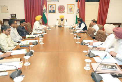 Punjab to construct 20,000 km of link roads with outlay of Rs 4,000 crore | Punjab to construct 20,000 km of link roads with outlay of Rs 4,000 crore Punjab to construct 20,000 km of link roads with outlay of Rs 4,000 crore | Punjab to construct 20,000 km of link roads with outlay of Rs 4,000 crore