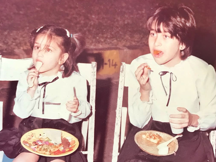 Karisma Kapoor shares adorable twinning moment with Kareena in a cute childhood picture | Karisma Kapoor shares adorable twinning moment with Kareena in a cute childhood picture Karisma Kapoor shares adorable twinning moment with Kareena in a cute childhood picture | Karisma Kapoor shares adorable twinning moment with Kareena in a cute childhood picture