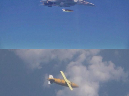 Defence Minister hails DRDO's successful release trials of Long-Range Glide Bomb from jet | Defence Minister hails DRDO's successful release trials of Long-Range Glide Bomb from jet Defence Minister hails DRDO's successful release trials of Long-Range Glide Bomb from jet | Defence Minister hails DRDO's successful release trials of Long-Range Glide Bomb from jet