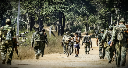 Chh’garh: Heavy loss to Maoists in Bijapur-Dantewada, encounter going on | Chh’garh: Heavy loss to Maoists in Bijapur-Dantewada, encounter going on Chh’garh: Heavy loss to Maoists in Bijapur-Dantewada, encounter going on | Chh’garh: Heavy loss to Maoists in Bijapur-Dantewada, encounter going on