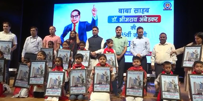 Delhi Mayor shares stage with MCD commissioner days after seeking his sacking | Delhi Mayor shares stage with MCD commissioner days after seeking his sacking Delhi Mayor shares stage with MCD commissioner days after seeking his sacking | Delhi Mayor shares stage with MCD commissioner days after seeking his sacking