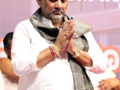 Defamation case: K'taka HC stays trial court proceedings against Dy CM Shivakumar | Defamation case: K'taka HC stays trial court proceedings against Dy CM Shivakumar Defamation case: K'taka HC stays trial court proceedings against Dy CM Shivakumar | Defamation case: K'taka HC stays trial court proceedings against Dy CM Shivakumar
