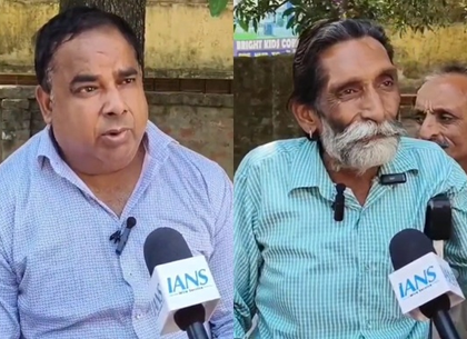 Divyangjans of J&K's Akhnoor welcome PM Modi's stern warning to terrorists | Divyangjans of J&K's Akhnoor welcome PM Modi's stern warning to terrorists Divyangjans of J&K's Akhnoor welcome PM Modi's stern warning to terrorists | Divyangjans of J&K's Akhnoor welcome PM Modi's stern warning to terrorists