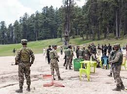 Indian merchants snap trade ties with Pakistan, condemn Pahalgam terror attack | Indian merchants snap trade ties with Pakistan, condemn Pahalgam terror attack Indian merchants snap trade ties with Pakistan, condemn Pahalgam terror attack | Indian merchants snap trade ties with Pakistan, condemn Pahalgam terror attack