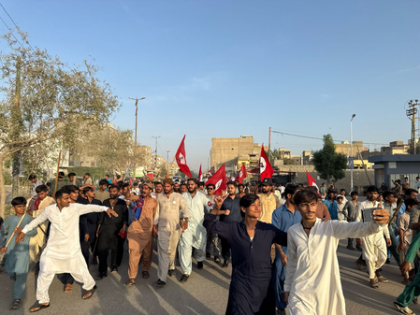 Pakistan: Protests in Sindh intensify over canals issue, no outcome in meeting chaired by Sharif | Pakistan: Protests in Sindh intensify over canals issue, no outcome in meeting chaired by Sharif Pakistan: Protests in Sindh intensify over canals issue, no outcome in meeting chaired by Sharif | Pakistan: Protests in Sindh intensify over canals issue, no outcome in meeting chaired by Sharif