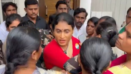 Sharmila under house arrest, stopped from visiting Amaravati | Sharmila under house arrest, stopped from visiting Amaravati Sharmila under house arrest, stopped from visiting Amaravati | Sharmila under house arrest, stopped from visiting Amaravati