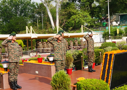 Change of guard in Army's Northern Command as Lt Gen Suchindra Kumar hangs up boots | Change of guard in Army's Northern Command as Lt Gen Suchindra Kumar hangs up boots