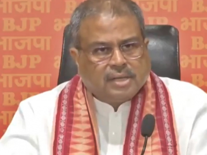 Dharmendra Pradhan jabs Cong over caste census credit, rakes up its long-standing opposition | Dharmendra Pradhan jabs Cong over caste census credit, rakes up its long-standing opposition Dharmendra Pradhan jabs Cong over caste census credit, rakes up its long-standing opposition | Dharmendra Pradhan jabs Cong over caste census credit, rakes up its long-standing opposition