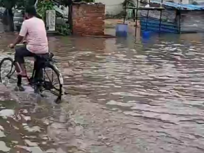 Heavy rain disrupts Gurugram, widespread waterlogging reported | Heavy rain disrupts Gurugram, widespread waterlogging reported Heavy rain disrupts Gurugram, widespread waterlogging reported | Heavy rain disrupts Gurugram, widespread waterlogging reported