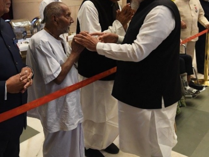Padma Shri awardee Baba Shivanand passes away at 128, PM Modi pays tribute | Padma Shri awardee Baba Shivanand passes away at 128, PM Modi pays tribute Padma Shri awardee Baba Shivanand passes away at 128, PM Modi pays tribute | Padma Shri awardee Baba Shivanand passes away at 128, PM Modi pays tribute