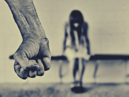 Bhopal rape-blackmail case: Police form SIT, meet NWC members | Bhopal rape-blackmail case: Police form SIT, meet NWC members Bhopal rape-blackmail case: Police form SIT, meet NWC members | Bhopal rape-blackmail case: Police form SIT, meet NWC members