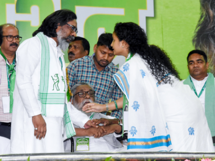 Hemant Soren announces new 63-member JMM Central Committee, 6 from family | Hemant Soren announces new 63-member JMM Central Committee, 6 from family Hemant Soren announces new 63-member JMM Central Committee, 6 from family | Hemant Soren announces new 63-member JMM Central Committee, 6 from family