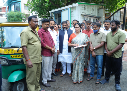Union Minister launches signature campaign demanding deportation of Pakistani nationals from Karnataka | Union Minister launches signature campaign demanding deportation of Pakistani nationals from Karnataka Union Minister launches signature campaign demanding deportation of Pakistani nationals from Karnataka | Union Minister launches signature campaign demanding deportation of Pakistani nationals from Karnataka