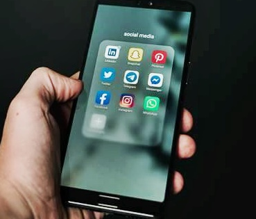 New Zealand lawmaker proposes social media ban for under-16s | New Zealand lawmaker proposes social media ban for under-16s New Zealand lawmaker proposes social media ban for under-16s | New Zealand lawmaker proposes social media ban for under-16s