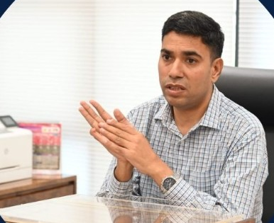 IAS officer Pradeep Dahiya takes charge as Gurugram's Municipal Commissioner | IAS officer Pradeep Dahiya takes charge as Gurugram's Municipal Commissioner IAS officer Pradeep Dahiya takes charge as Gurugram's Municipal Commissioner | IAS officer Pradeep Dahiya takes charge as Gurugram's Municipal Commissioner