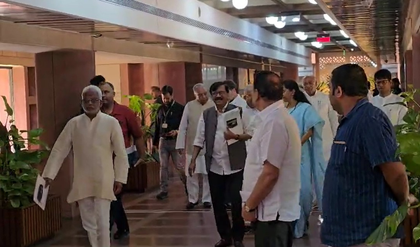 Operation Sindoor not complete until Pahalgam attackers are nabbed, says Shiv Sena-UBT | Operation Sindoor not complete until Pahalgam attackers are nabbed, says Shiv Sena-UBT Operation Sindoor not complete until Pahalgam attackers are nabbed, says Shiv Sena-UBT | Operation Sindoor not complete until Pahalgam attackers are nabbed, says Shiv Sena-UBT