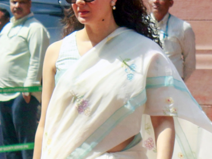 Kangana Ranaut shares footage of India's S-400 ‘Sudarshan Chakra’ in action near Amritsar | Kangana Ranaut shares footage of India's S-400 ‘Sudarshan Chakra’ in action near Amritsar Kangana Ranaut shares footage of India's S-400 ‘Sudarshan Chakra’ in action near Amritsar | Kangana Ranaut shares footage of India's S-400 ‘Sudarshan Chakra’ in action near Amritsar