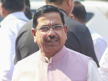 Rumours of food grain shortage baseless, says Union Minister; advises against panic buying | Rumours of food grain shortage baseless, says Union Minister; advises against panic buying Rumours of food grain shortage baseless, says Union Minister; advises against panic buying | Rumours of food grain shortage baseless, says Union Minister; advises against panic buying