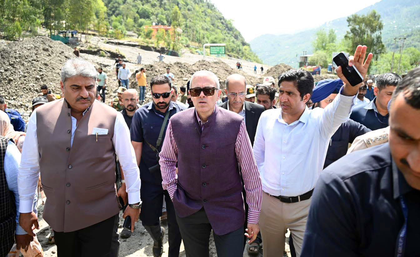 After failed Pak drone attacks, CM Omar Abdullah rushes to Jammu to take stock of situation | After failed Pak drone attacks, CM Omar Abdullah rushes to Jammu to take stock of situation After failed Pak drone attacks, CM Omar Abdullah rushes to Jammu to take stock of situation | After failed Pak drone attacks, CM Omar Abdullah rushes to Jammu to take stock of situation