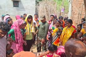 Jharkhand woman jumps into well with three children, all kids dead; mother critical | Jharkhand woman jumps into well with three children, all kids dead; mother critical Jharkhand woman jumps into well with three children, all kids dead; mother critical | Jharkhand woman jumps into well with three children, all kids dead; mother critical