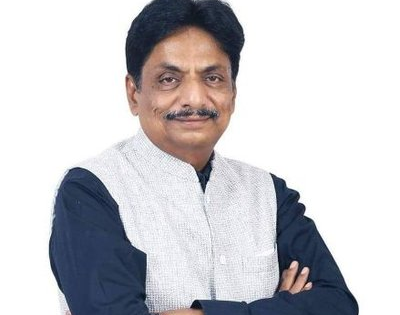 Gujarat minister reviews emergency preparedness in border districts | Gujarat minister reviews emergency preparedness in border districts Gujarat minister reviews emergency preparedness in border districts | Gujarat minister reviews emergency preparedness in border districts