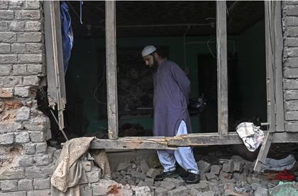Pakistan closes airspace temporarily after India accuses it of using civilian flights as shields | Pakistan closes airspace temporarily after India accuses it of using civilian flights as shields Pakistan closes airspace temporarily after India accuses it of using civilian flights as shields | Pakistan closes airspace temporarily after India accuses it of using civilian flights as shields