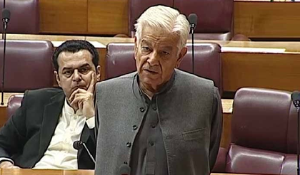 Pakistan Defence Minister ridiculed at home for calling madrassa students as 'second line of defence' | Pakistan Defence Minister ridiculed at home for calling madrassa students as 'second line of defence' Pakistan Defence Minister ridiculed at home for calling madrassa students as 'second line of defence' | Pakistan Defence Minister ridiculed at home for calling madrassa students as 'second line of defence'