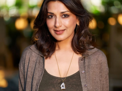 Sonali Bendre shows her gratitude towards our Armed Forces: 'We are forever grateful' | Sonali Bendre shows her gratitude towards our Armed Forces: 'We are forever grateful' Sonali Bendre shows her gratitude towards our Armed Forces: 'We are forever grateful' | Sonali Bendre shows her gratitude towards our Armed Forces: 'We are forever grateful'