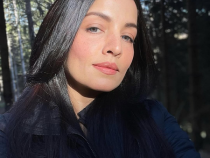 Celina Jaitly strolls down memory lane amidst ceasefire violation by Pakistan | Celina Jaitly strolls down memory lane amidst ceasefire violation by Pakistan Celina Jaitly strolls down memory lane amidst ceasefire violation by Pakistan | Celina Jaitly strolls down memory lane amidst ceasefire violation by Pakistan