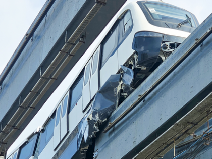 Mumbai Monorail tilts during test run: MMOCL terms incident 'minor' urging citizens not to panic | Mumbai Monorail tilts during test run: MMOCL terms incident 'minor' urging citizens not to panic