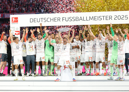 Bayern crowned title with 2-0 win on Muller's farewell night | Bayern crowned title with 2-0 win on Muller's farewell night Bayern crowned title with 2-0 win on Muller's farewell night | Bayern crowned title with 2-0 win on Muller's farewell night