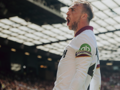 Premier League: West Ham move past Man Utd with 2-0 win at Old Trafford | Premier League: West Ham move past Man Utd with 2-0 win at Old Trafford Premier League: West Ham move past Man Utd with 2-0 win at Old Trafford | Premier League: West Ham move past Man Utd with 2-0 win at Old Trafford