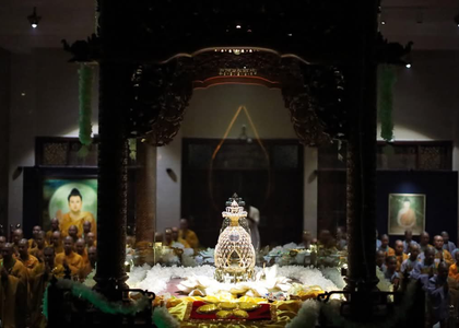 Deeply moved to see people in Vietnam pray at Buddhist relics sent from India, says EAM Jaishankar | Deeply moved to see people in Vietnam pray at Buddhist relics sent from India, says EAM Jaishankar Deeply moved to see people in Vietnam pray at Buddhist relics sent from India, says EAM Jaishankar | Deeply moved to see people in Vietnam pray at Buddhist relics sent from India, says EAM Jaishankar