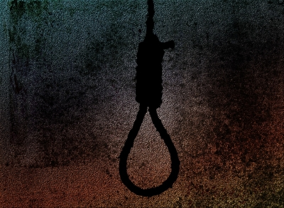 Woman found hanging in Jamshedpur hotel room; police probing suicide or foul play | Woman found hanging in Jamshedpur hotel room; police probing suicide or foul play Woman found hanging in Jamshedpur hotel room; police probing suicide or foul play | Woman found hanging in Jamshedpur hotel room; police probing suicide or foul play