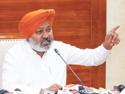 Punjab traced Rs 1,549-crore transactions of bogus bills, says minister | Punjab traced Rs 1,549-crore transactions of bogus bills, says minister Punjab traced Rs 1,549-crore transactions of bogus bills, says minister | Punjab traced Rs 1,549-crore transactions of bogus bills, says minister