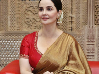 Rukhsar Rehman calls theater her first love: I enjoy every moment of being on stage | Rukhsar Rehman calls theater her first love: I enjoy every moment of being on stage Rukhsar Rehman calls theater her first love: I enjoy every moment of being on stage | Rukhsar Rehman calls theater her first love: I enjoy every moment of being on stage