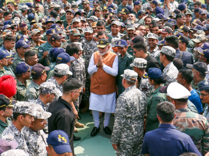 Indian Air Force epitomises bravery, discipline and precision: PM Modi | Indian Air Force epitomises bravery, discipline and precision: PM Modi
