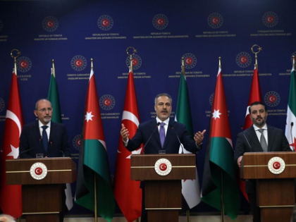 Turkey ready to support Russia-Ukraine peace talks at every step: Erdogan | Turkey ready to support Russia-Ukraine peace talks at every step: Erdogan Turkey ready to support Russia-Ukraine peace talks at every step: Erdogan | Turkey ready to support Russia-Ukraine peace talks at every step: Erdogan